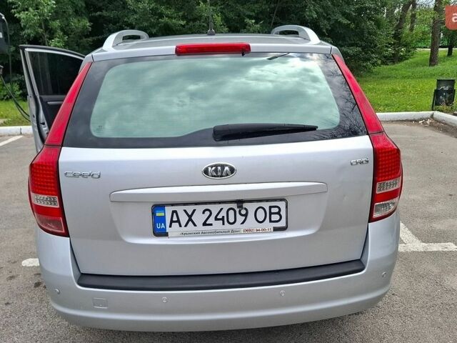 Серый Киа Сид, объемом двигателя 1.6 л и пробегом 234 тыс. км за 6200 $, фото 4 на Automoto.ua