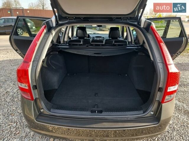 Сірий Кіа Сід, об'ємом двигуна 1.6 л та пробігом 189 тис. км за 9200 $, фото 19 на Automoto.ua