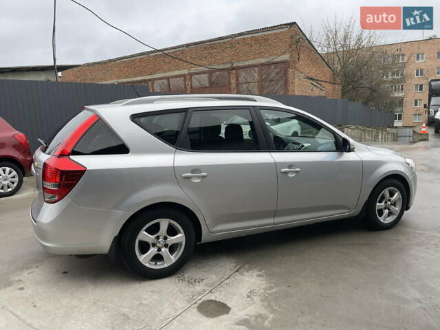 Серый Киа Сид, объемом двигателя 1.59 л и пробегом 207 тыс. км за 6700 $, фото 17 на Automoto.ua