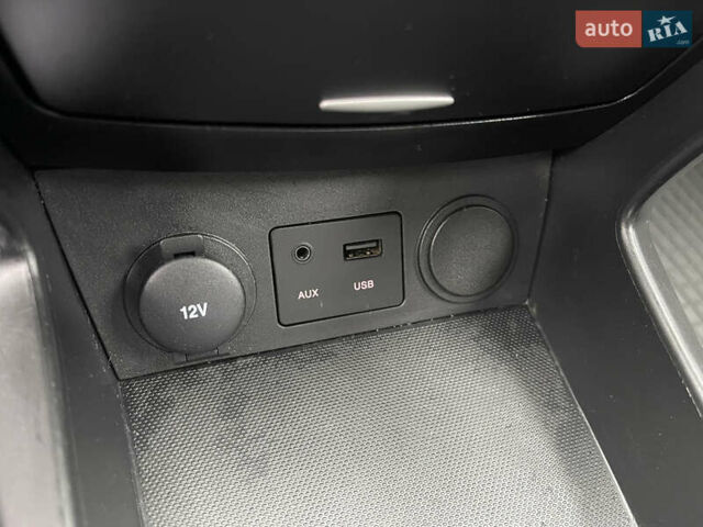 Серый Киа Сид, объемом двигателя 1.59 л и пробегом 207 тыс. км за 6700 $, фото 27 на Automoto.ua