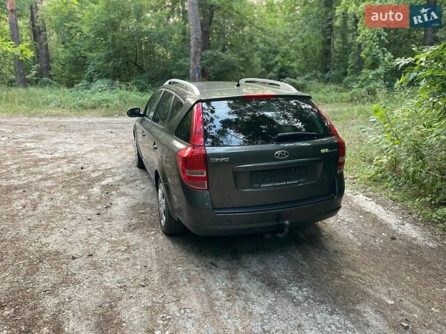 Сірий Кіа Сід, об'ємом двигуна 1.6 л та пробігом 170 тис. км за 5300 $, фото 6 на Automoto.ua