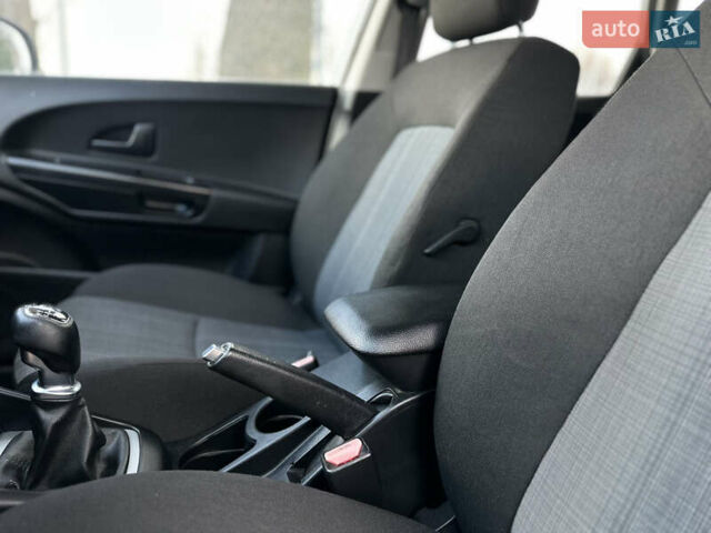 Кіа Сід 2011 у Вінниці на Automoto.ua Сірий Кіа Сід, об'ємом двигуна 1.6 л та пробігом 237 тис. км за 6800 $, фото 29 на Automoto.ua