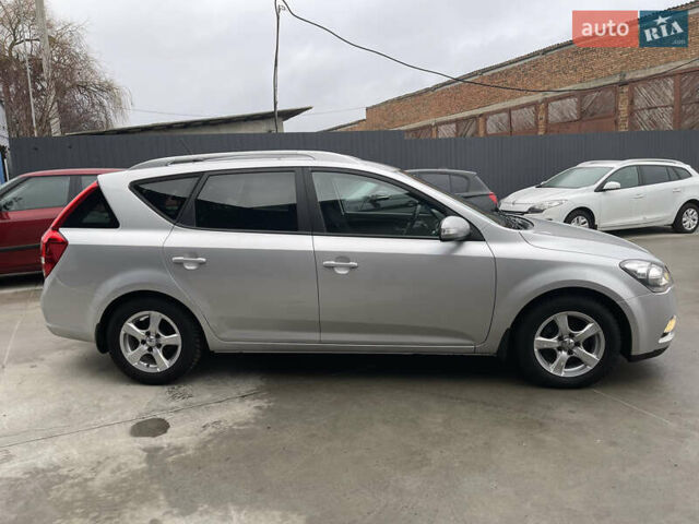 Серый Киа Сид, объемом двигателя 1.59 л и пробегом 207 тыс. км за 6700 $, фото 18 на Automoto.ua