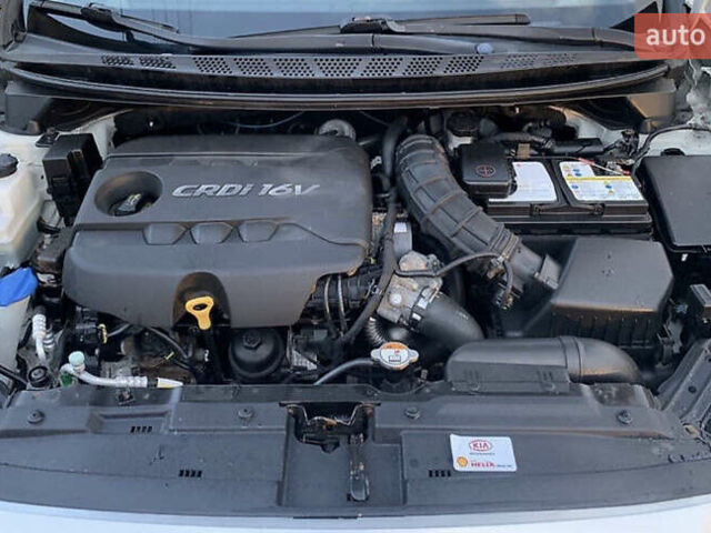 Серый Киа Сид, объемом двигателя 1.58 л и пробегом 230 тыс. км за 8700 $, фото 22 на Automoto.ua
