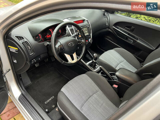 Серый Киа Сид, объемом двигателя 1.6 л и пробегом 207 тыс. км за 7450 $, фото 15 на Automoto.ua