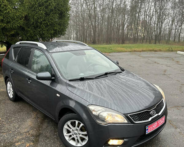 Сірий Кіа Сід, об'ємом двигуна 1.6 л та пробігом 244 тис. км за 7299 $, фото 4 на Automoto.ua