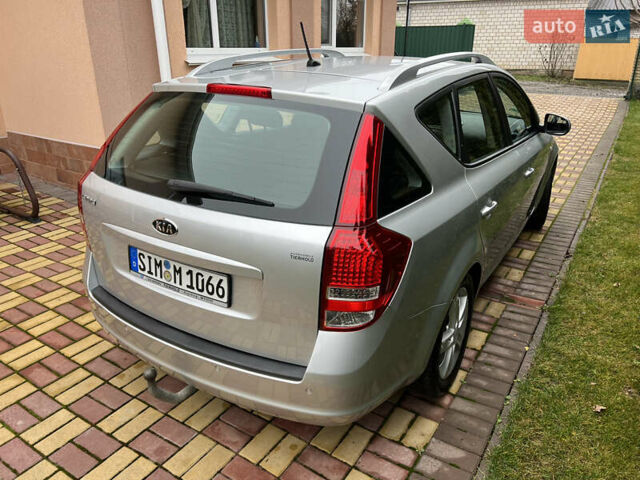 Серый Киа Сид, объемом двигателя 1.6 л и пробегом 207 тыс. км за 7450 $, фото 35 на Automoto.ua