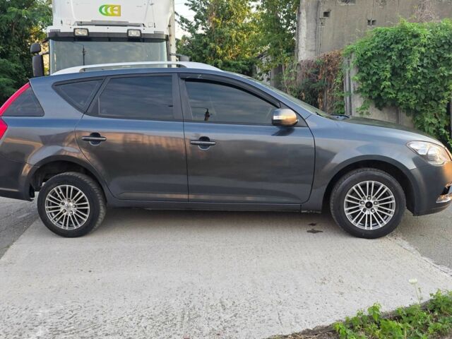 Серый Киа Сид, объемом двигателя 1.6 л и пробегом 130 тыс. км за 5900 $, фото 3 на Automoto.ua