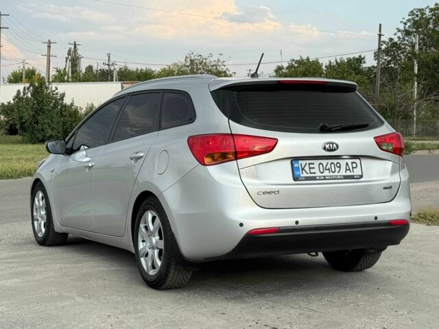 Серый Киа Сид, объемом двигателя 1.6 л и пробегом 260 тыс. км за 7900 $, фото 12 на Automoto.ua
