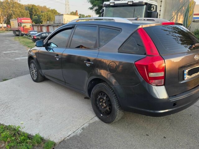 Серый Киа Сид, объемом двигателя 1.6 л и пробегом 130 тыс. км за 5900 $, фото 10 на Automoto.ua