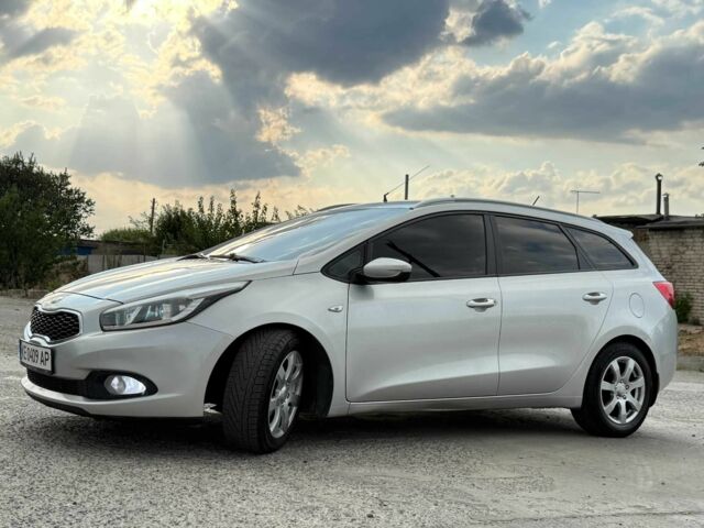 Серый Киа Сид, объемом двигателя 1.6 л и пробегом 260 тыс. км за 7900 $, фото 7 на Automoto.ua