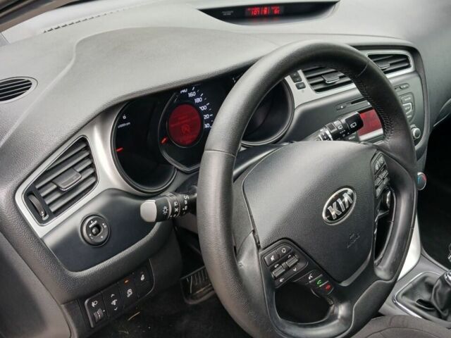 Серый Киа Сид, объемом двигателя 1.6 л и пробегом 270 тыс. км за 9299 $, фото 21 на Automoto.ua