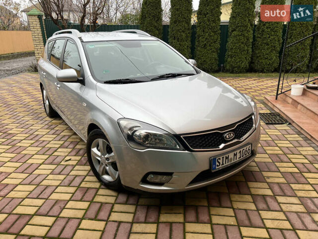 Серый Киа Сид, объемом двигателя 1.6 л и пробегом 207 тыс. км за 7450 $, фото 6 на Automoto.ua