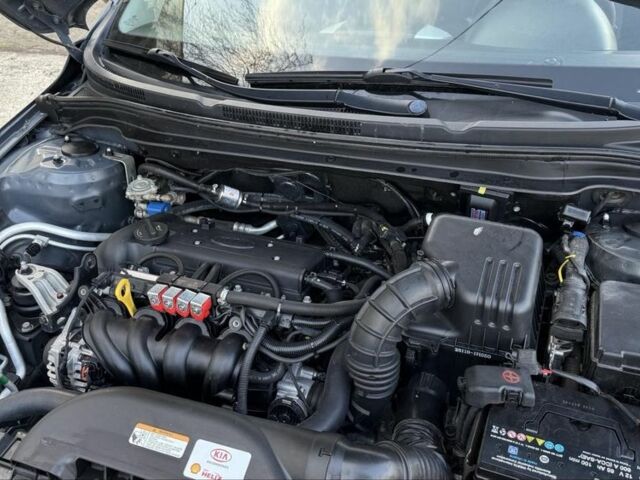Серый Киа Сид, объемом двигателя 1.6 л и пробегом 48 тыс. км за 8300 $, фото 18 на Automoto.ua