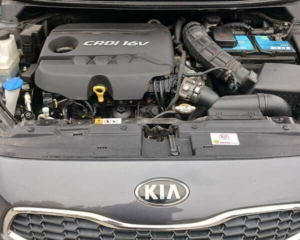 Серый Киа Сид, объемом двигателя 1.6 л и пробегом 270 тыс. км за 9299 $, фото 18 на Automoto.ua