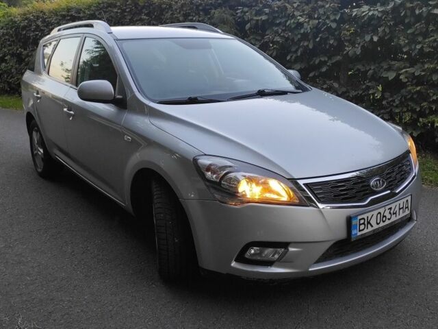 Сірий Кіа Сід, об'ємом двигуна 0 л та пробігом 269 тис. км за 6500 $, фото 5 на Automoto.ua