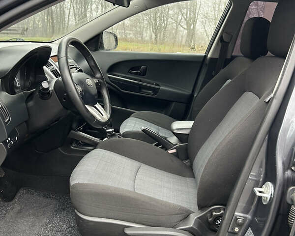 Сірий Кіа Сід, об'ємом двигуна 1.6 л та пробігом 244 тис. км за 7299 $, фото 43 на Automoto.ua