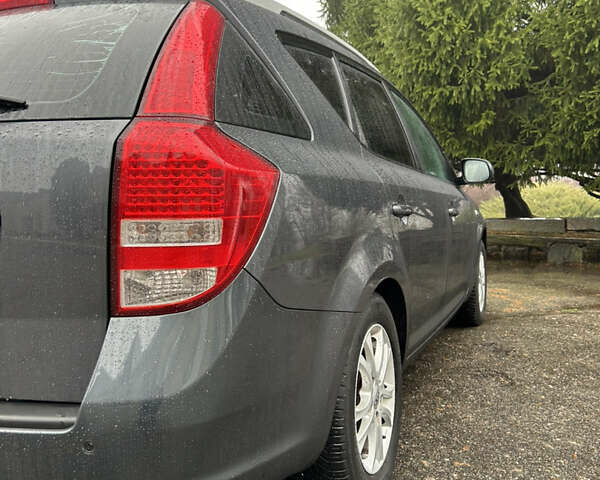 Сірий Кіа Сід, об'ємом двигуна 1.6 л та пробігом 244 тис. км за 7299 $, фото 26 на Automoto.ua