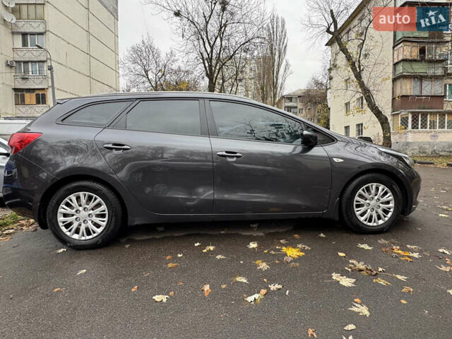 Сірий Кіа Сід, об'ємом двигуна 1.59 л та пробігом 160 тис. км за 9700 $, фото 1 на Automoto.ua
