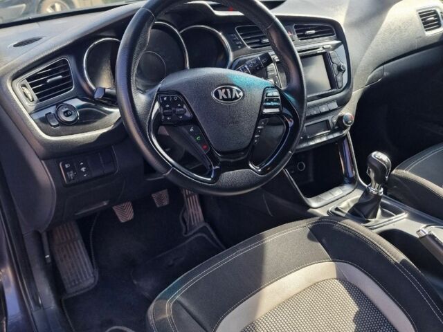 Сірий Кіа Сід, об'ємом двигуна 1.6 л та пробігом 258 тис. км за 9200 $, фото 6 на Automoto.ua