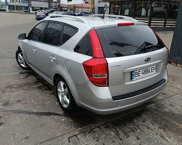 Серый Киа Сид, объемом двигателя 1.58 л и пробегом 270 тыс. км за 7200 $, фото 1 на Automoto.ua