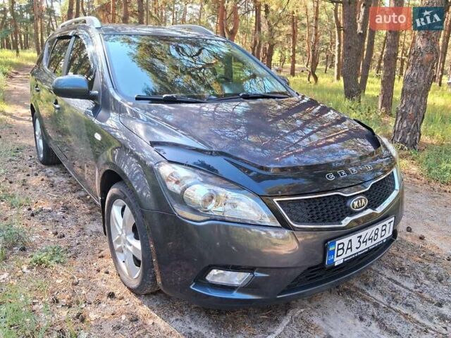 Сірий Кіа Сід, об'ємом двигуна 1.6 л та пробігом 140 тис. км за 8950 $, фото 1 на Automoto.ua