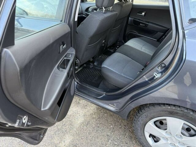 Серый Киа Сид, объемом двигателя 1.6 л и пробегом 48 тыс. км за 8300 $, фото 14 на Automoto.ua