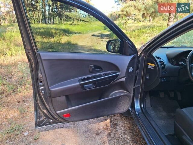 Сірий Кіа Сід, об'ємом двигуна 1.6 л та пробігом 140 тис. км за 8950 $, фото 33 на Automoto.ua