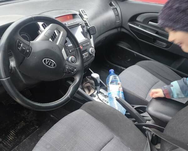 Серый Киа Сид, объемом двигателя 1.59 л и пробегом 145 тыс. км за 8500 $, фото 4 на Automoto.ua