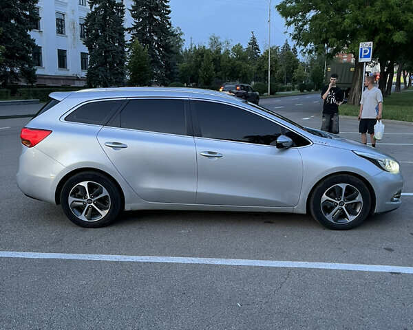 Серый Киа Сид, объемом двигателя 1.6 л и пробегом 260 тыс. км за 8400 $, фото 8 на Automoto.ua