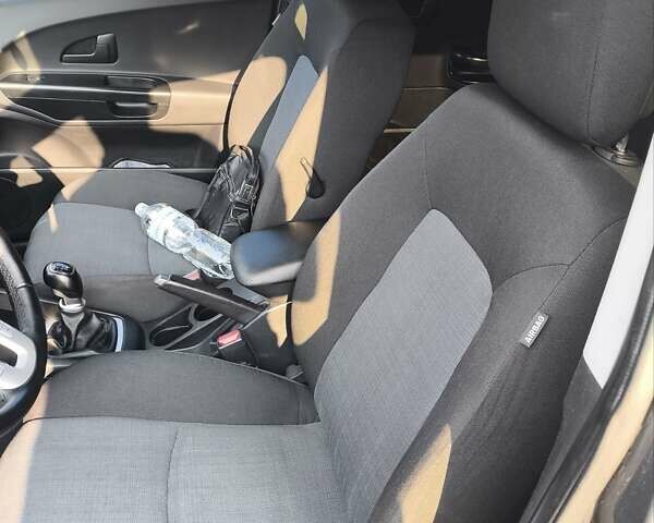 Серый Киа Сид, объемом двигателя 1.4 л и пробегом 131 тыс. км за 8500 $, фото 9 на Automoto.ua