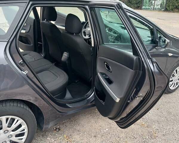 Серый Киа Сид, объемом двигателя 1.6 л и пробегом 270 тыс. км за 9500 $, фото 9 на Automoto.ua