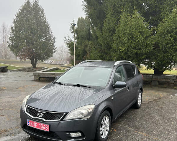 Сірий Кіа Сід, об'ємом двигуна 1.6 л та пробігом 244 тис. км за 7299 $, фото 12 на Automoto.ua