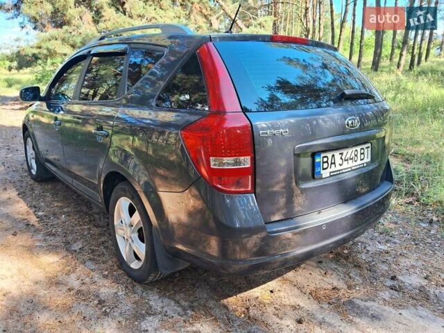 Сірий Кіа Сід, об'ємом двигуна 1.6 л та пробігом 140 тис. км за 8950 $, фото 10 на Automoto.ua