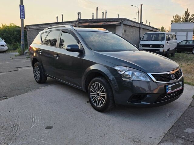 Сірий Кіа Сід, об'ємом двигуна 1.6 л та пробігом 130 тис. км за 6100 $, фото 8 на Automoto.ua