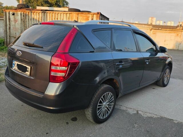 Сірий Кіа Сід, об'ємом двигуна 1.6 л та пробігом 130 тис. км за 6100 $, фото 9 на Automoto.ua