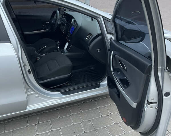 Серый Киа Сид, объемом двигателя 1.58 л и пробегом 230 тыс. км за 8800 $, фото 9 на Automoto.ua