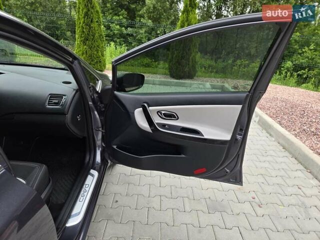 Серый Киа Сид, объемом двигателя 1.59 л и пробегом 197 тыс. км за 10600 $, фото 15 на Automoto.ua