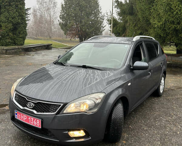 Сірий Кіа Сід, об'ємом двигуна 1.6 л та пробігом 244 тис. км за 7299 $, фото 5 на Automoto.ua