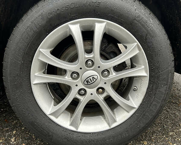 Сірий Кіа Сід, об'ємом двигуна 1.6 л та пробігом 244 тис. км за 7299 $, фото 36 на Automoto.ua