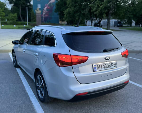 Серый Киа Сид, объемом двигателя 1.6 л и пробегом 260 тыс. км за 8400 $, фото 5 на Automoto.ua