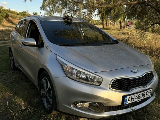 Серый Киа Сид, объемом двигателя 1.6 л и пробегом 260 тыс. км за 8500 $, фото 4 на Automoto.ua