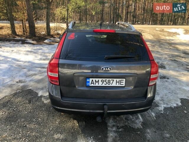 Сірий Кіа Сід, об'ємом двигуна 1.58 л та пробігом 525 тис. км за 5500 $, фото 7 на Automoto.ua