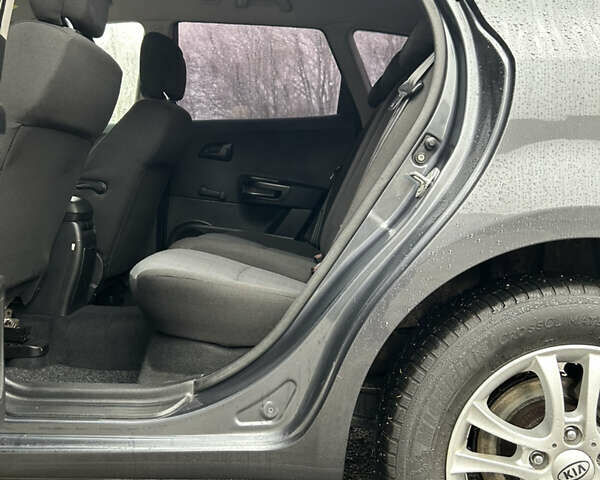 Сірий Кіа Сід, об'ємом двигуна 1.6 л та пробігом 244 тис. км за 7299 $, фото 45 на Automoto.ua
