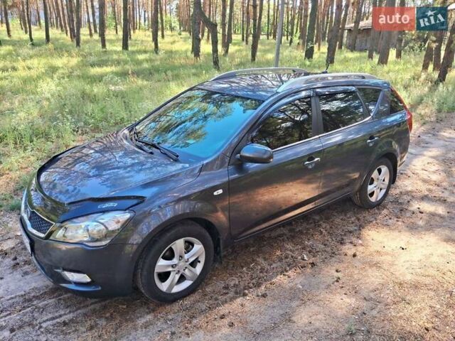 Сірий Кіа Сід, об'ємом двигуна 1.6 л та пробігом 140 тис. км за 8950 $, фото 4 на Automoto.ua