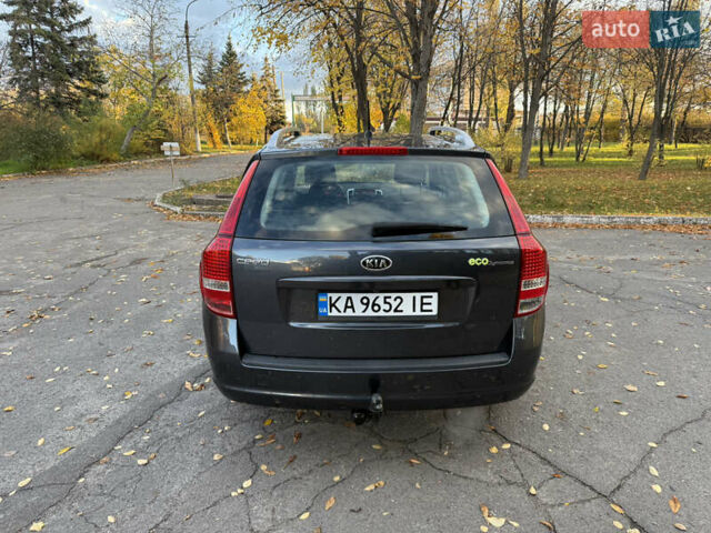 Серый Киа Сид, объемом двигателя 1.4 л и пробегом 188 тыс. км за 6500 $, фото 4 на Automoto.ua