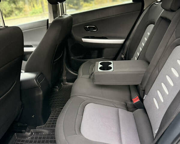 Кіа Сід 2013 у Дубно на Automoto.ua Сірий Кіа Сід, об'ємом двигуна 1.6 л та пробігом 176 тис. км за 8599 $, фото 22 на Automoto.ua