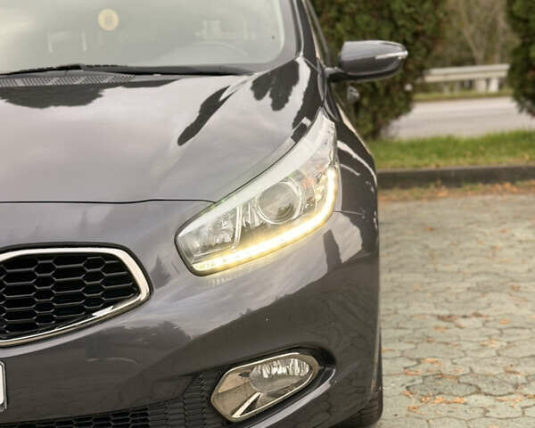 Кіа Сід 2013 у Дубно на Automoto.ua Сірий Кіа Сід, об'ємом двигуна 1.6 л та пробігом 176 тис. км за 8599 $, фото 15 на Automoto.ua