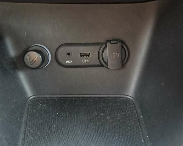 Серый Киа Сид, объемом двигателя 1.58 л и пробегом 213 тыс. км за 11300 $, фото 17 на Automoto.ua