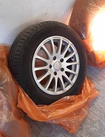 Серый Киа Сид, объемом двигателя 1.58 л и пробегом 128 тыс. км за 10000 $, фото 23 на Automoto.ua